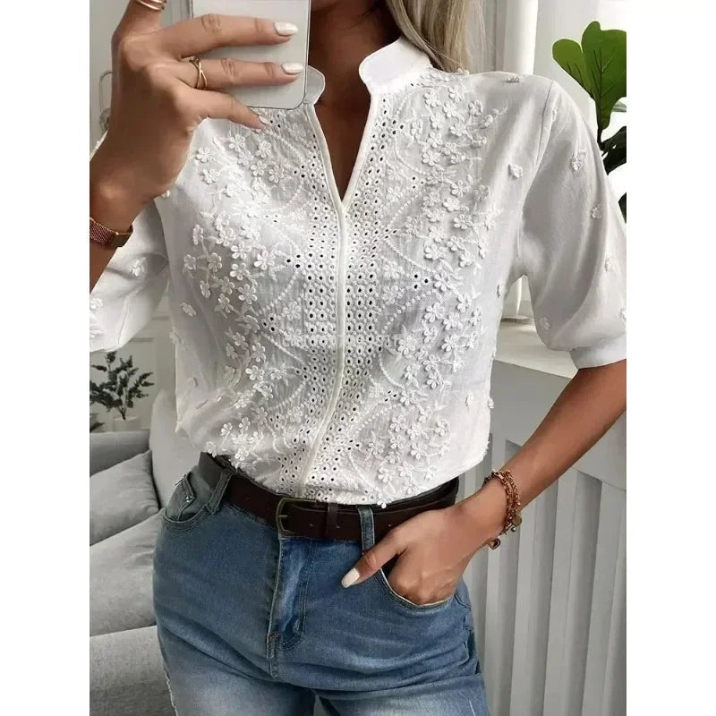 Séraphine™ | Amelune – Blouse Blanche d'Été avec Broderies et Décolleté en V