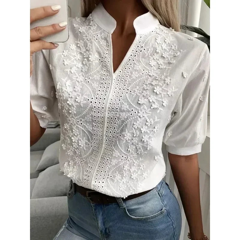 Séraphine™ | Amelune – Blouse Blanche d'Été avec Broderies et Décolleté en V